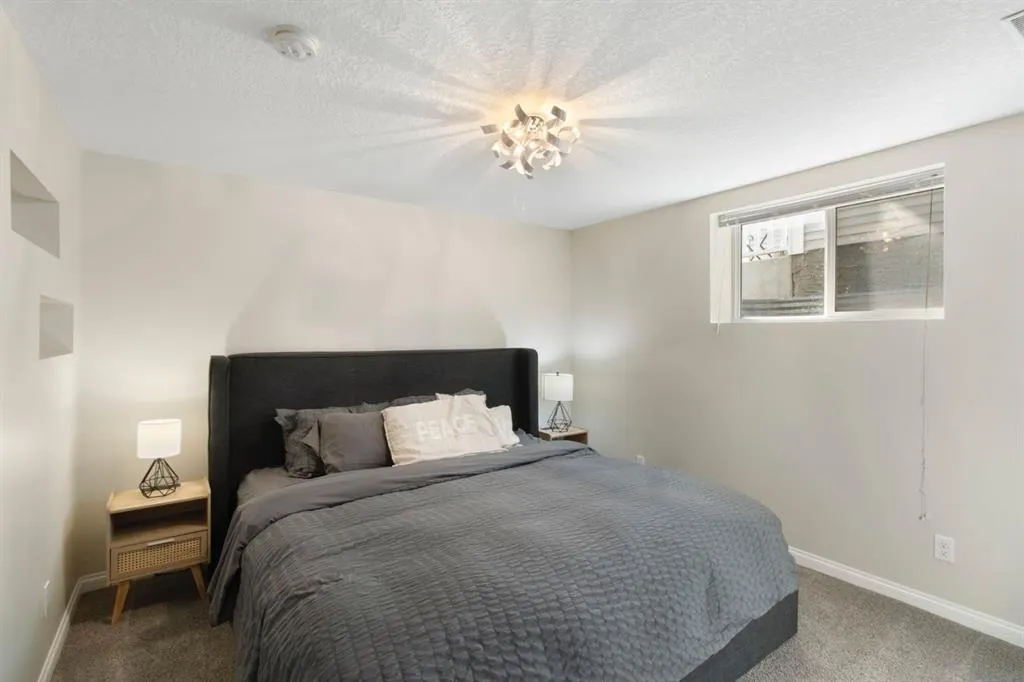 96 Prestwick Heights SE