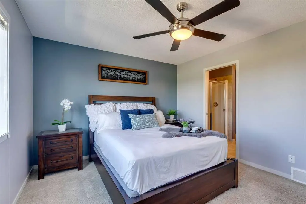151 Copperpond Square SE