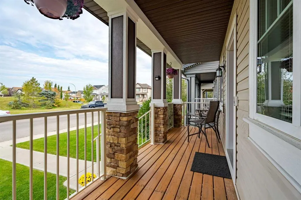 151 Copperpond Square SE