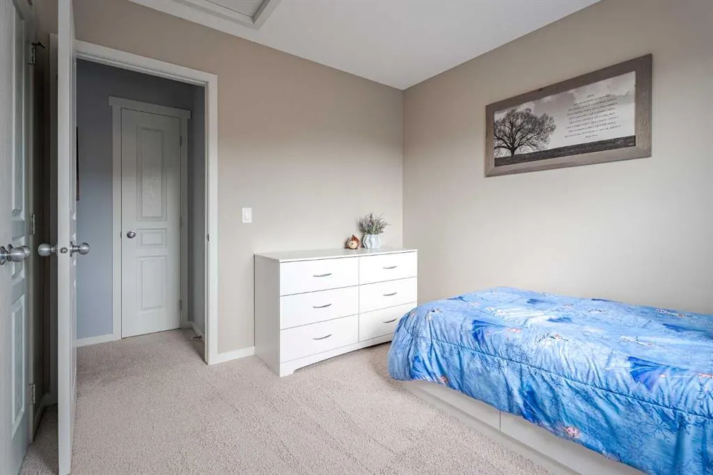 151 Copperpond Square SE