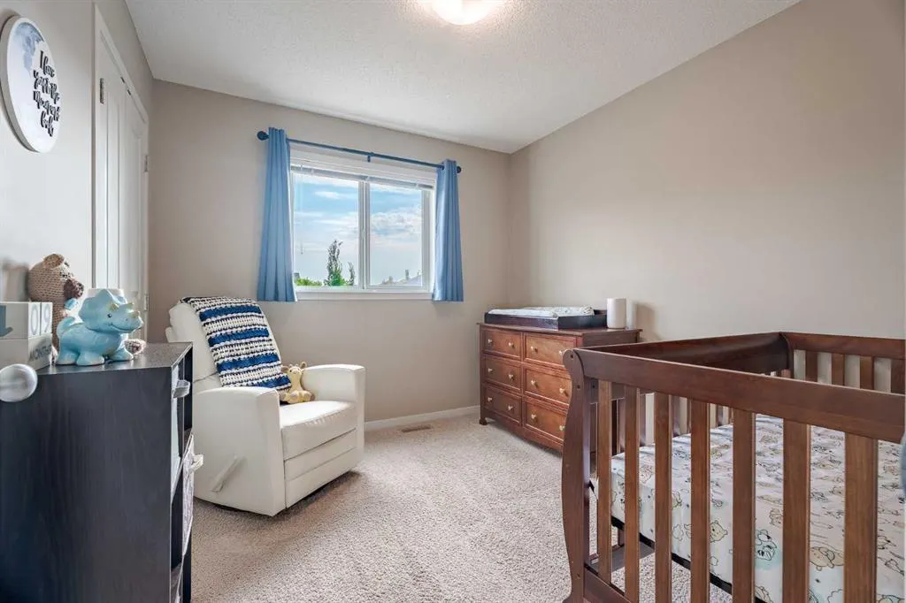 151 Copperpond Square SE