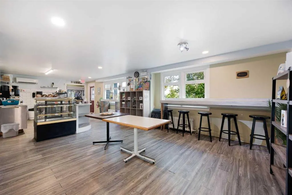10015 MAIN Street