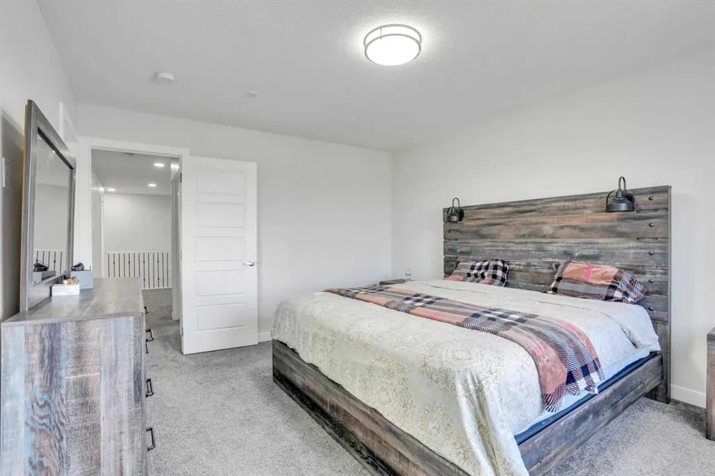 15 Midgrove Drive SW