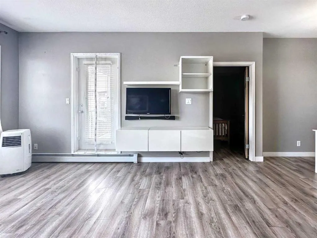 290 Plamondon, #302