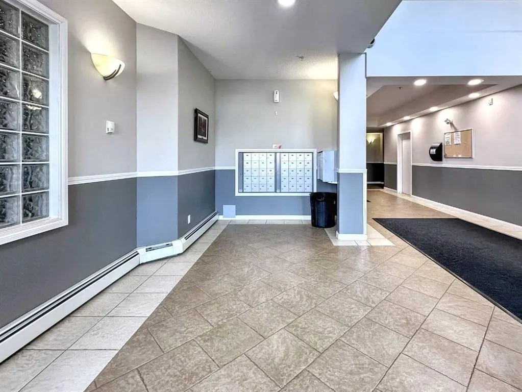 290 Plamondon, #302