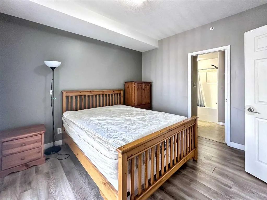 290 Plamondon, #302