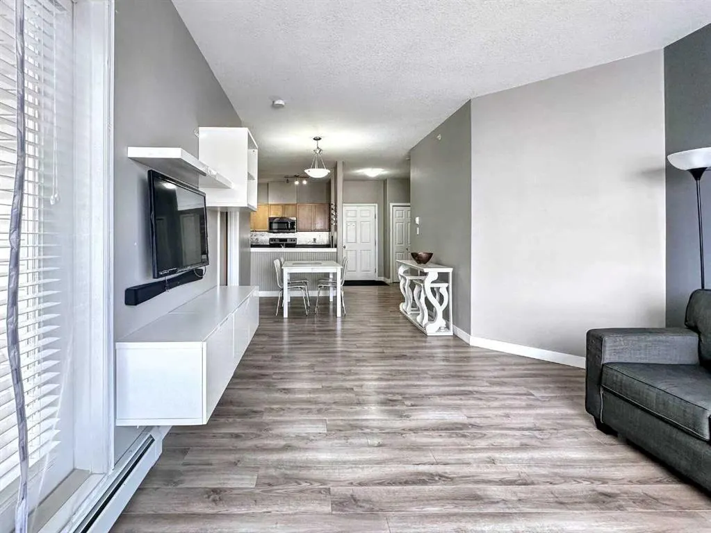 290 Plamondon, #302