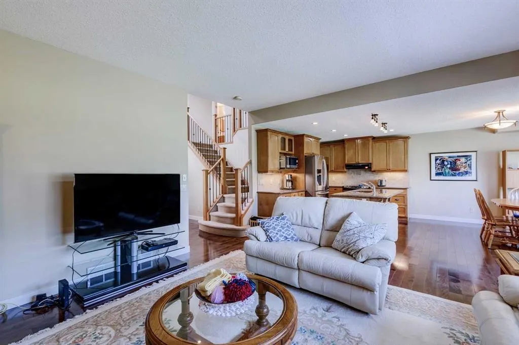 307 Crystal Green Rise