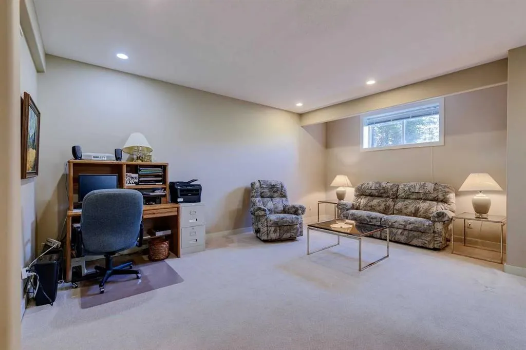 307 Crystal Green Rise