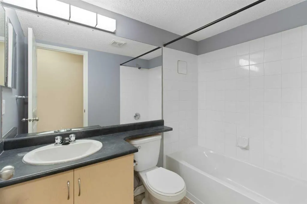 10 Prestwick Bay SE, #4104