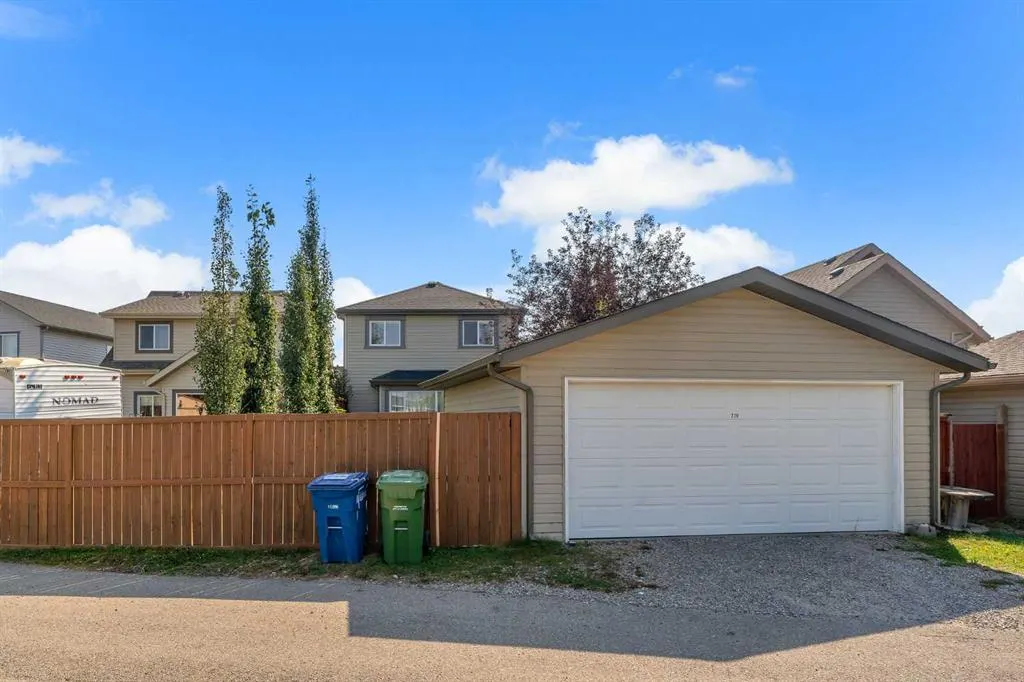 270 Sagewood Gardens SW