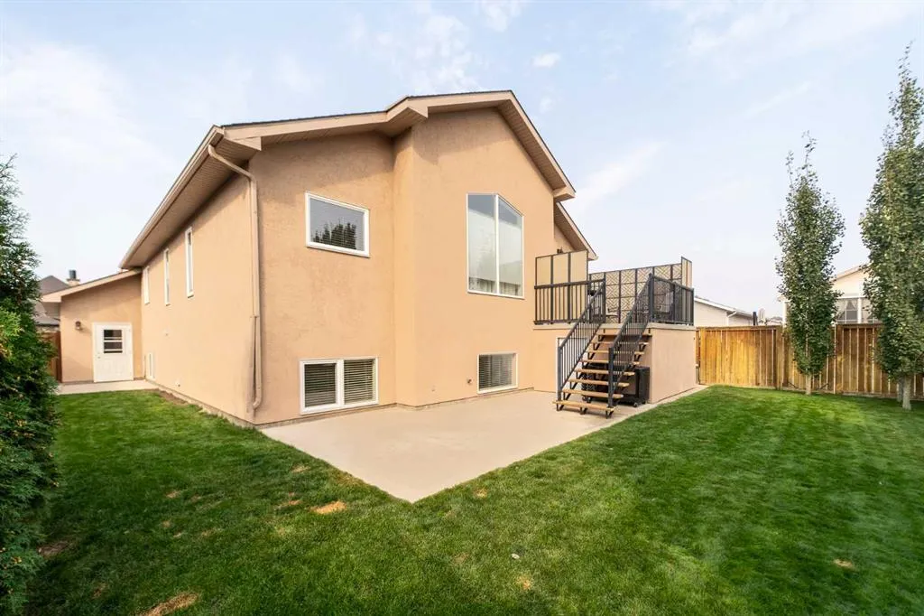 189 Grizzly Terrace N