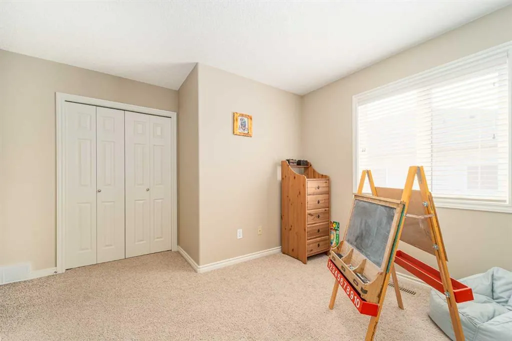 189 Grizzly Terrace N