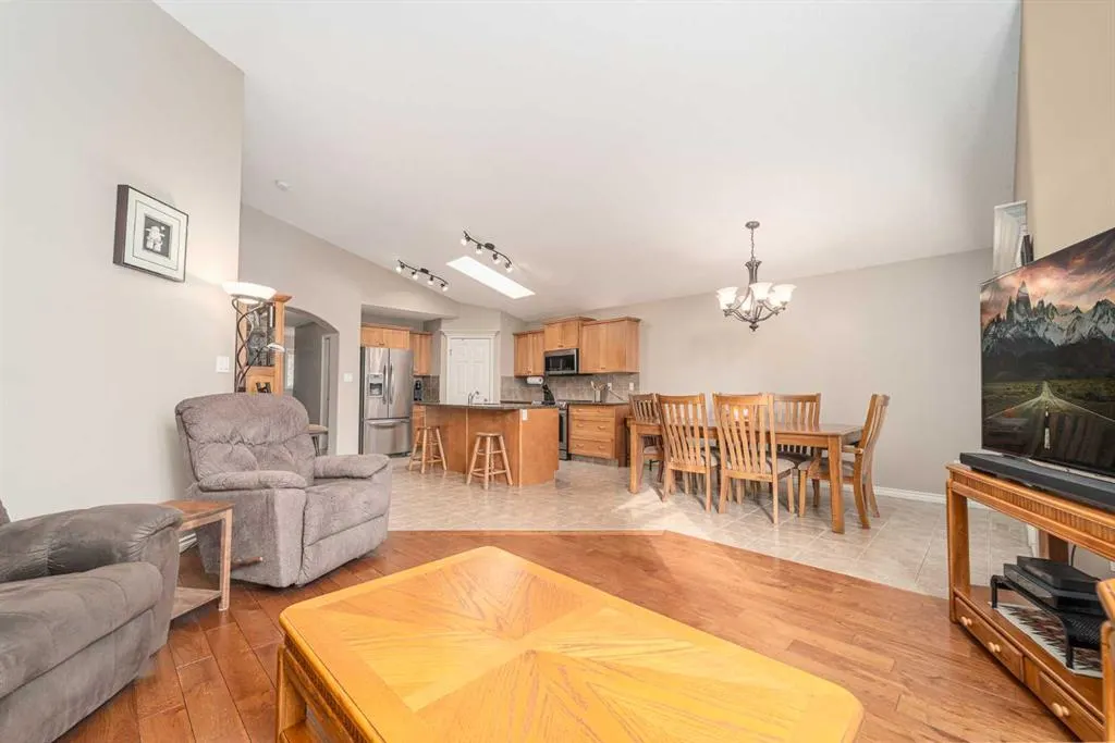 189 Grizzly Terrace N