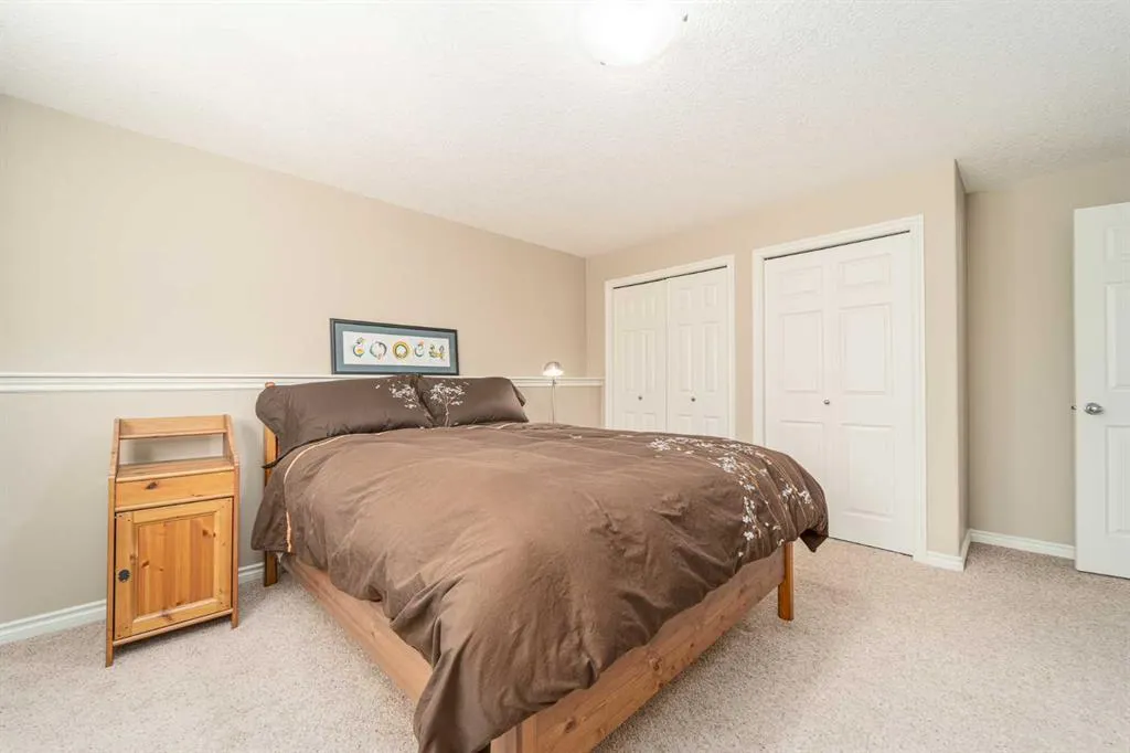 189 Grizzly Terrace N