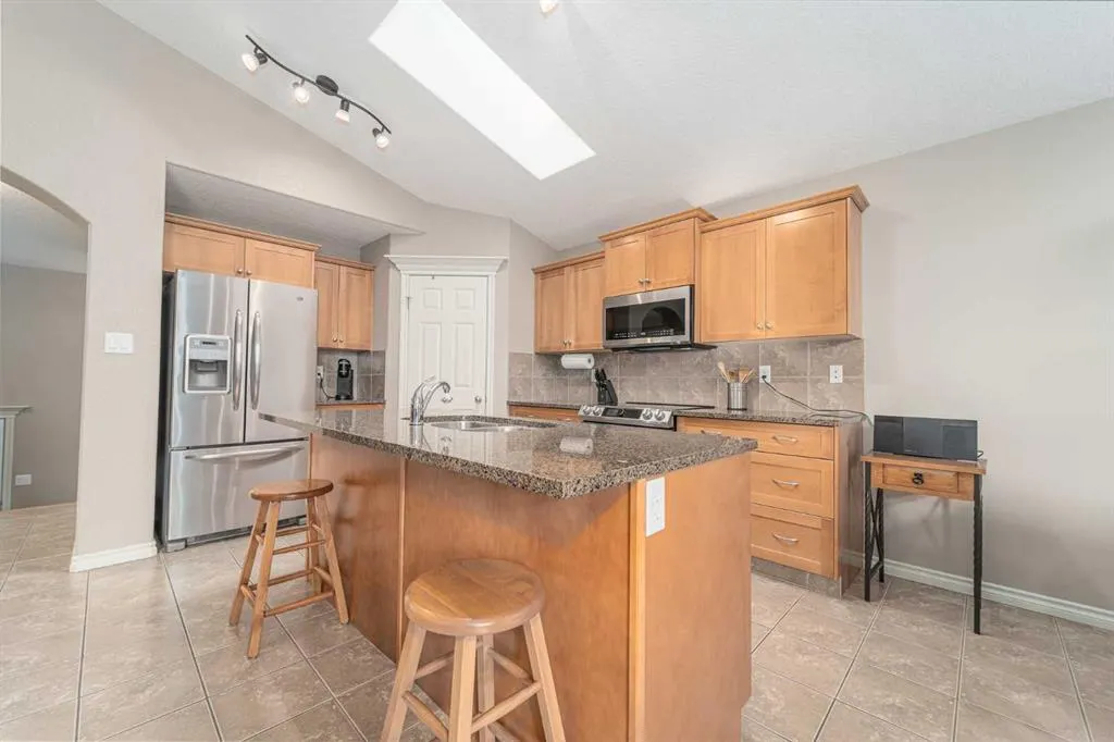 189 Grizzly Terrace N