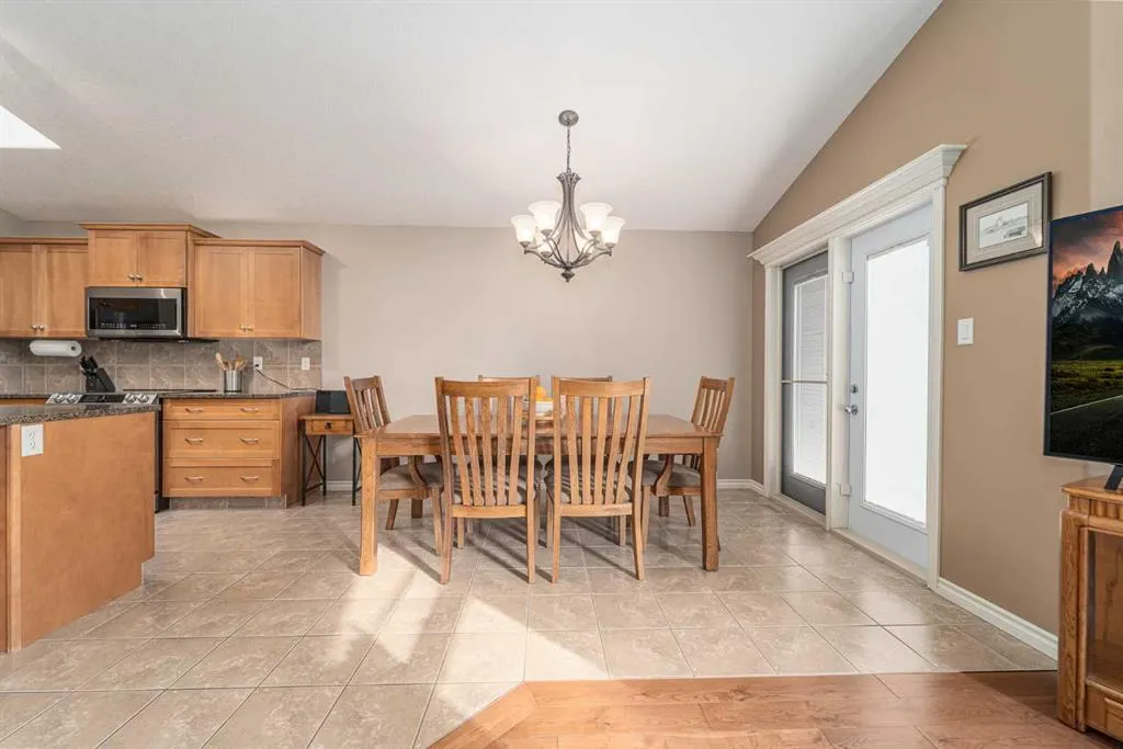 189 Grizzly Terrace N