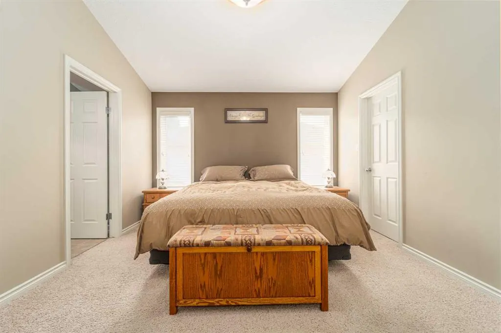 189 Grizzly Terrace N