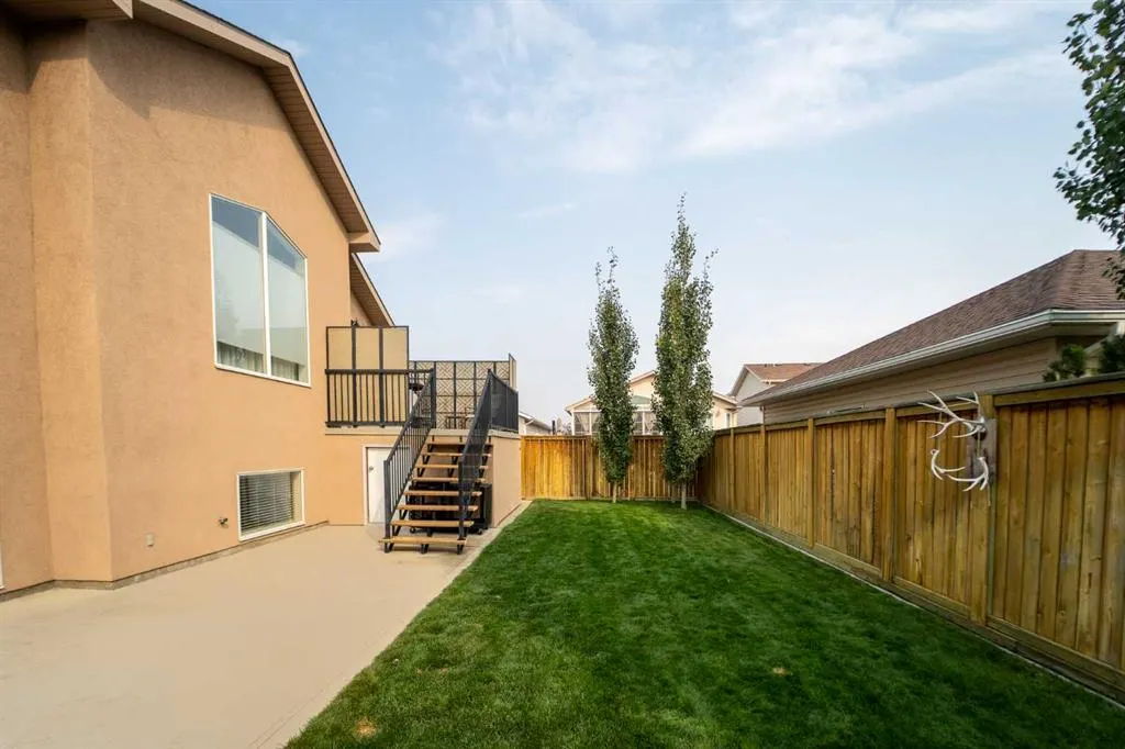 189 Grizzly Terrace N