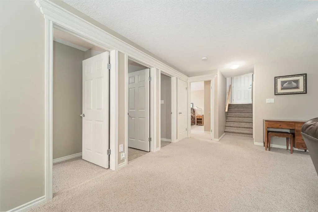 189 Grizzly Terrace N