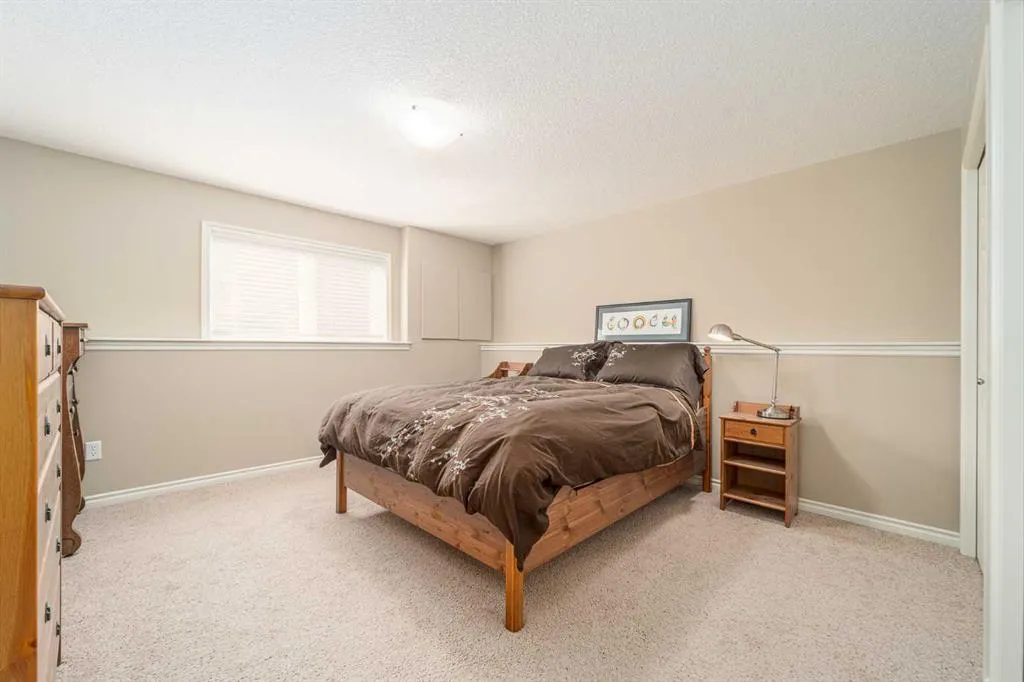 189 Grizzly Terrace N