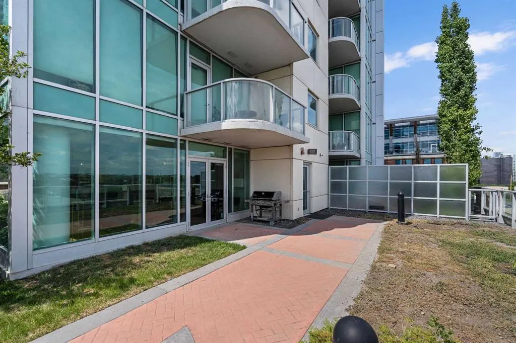 433 11 Avenue SE, #1506