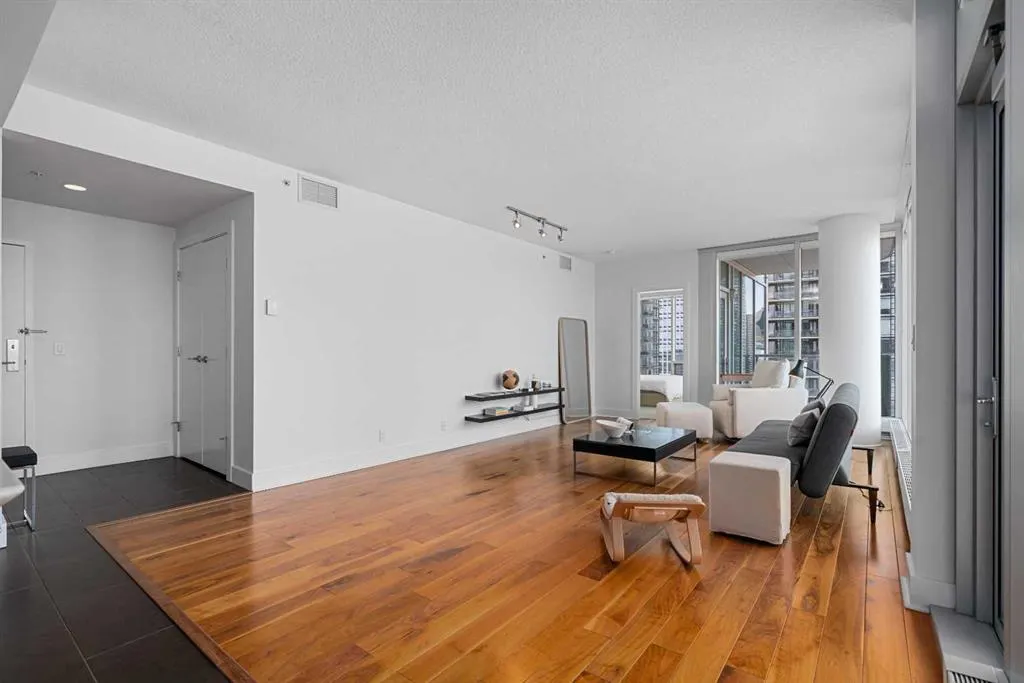 433 11 Avenue SE, #1506