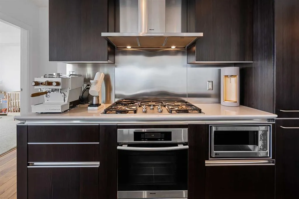 433 11 Avenue SE, #1506