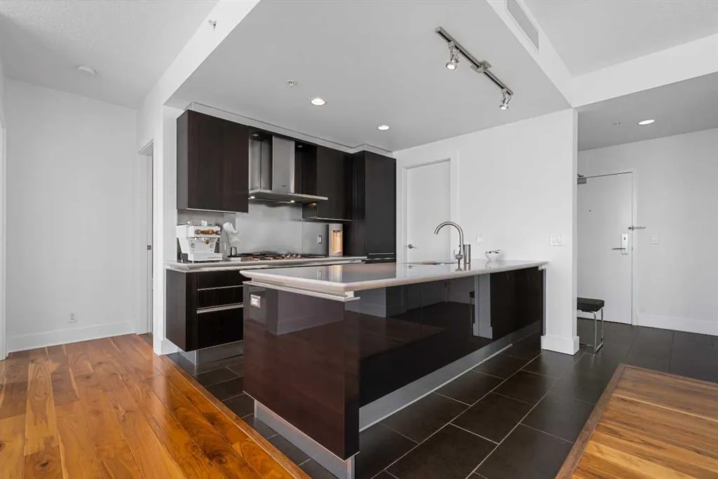 433 11 Avenue SE, #1506