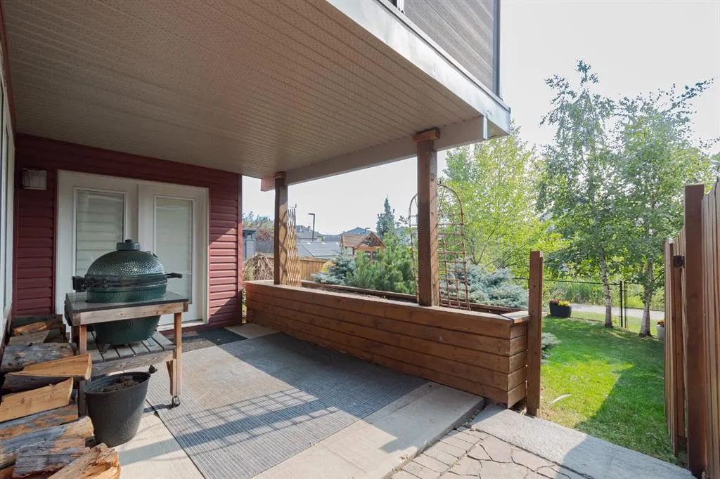 223 Rattlepan Creek Crescent
