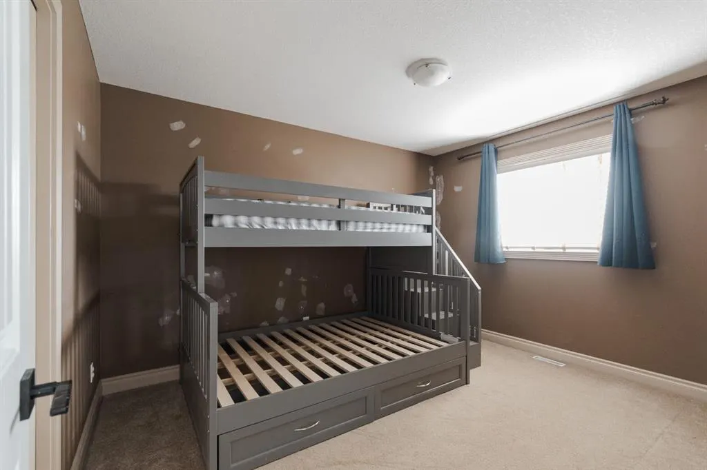 223 Rattlepan Creek Crescent