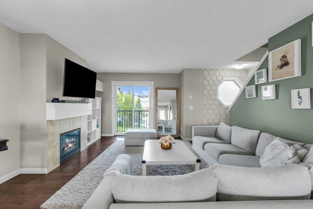 369 Copperpond Landing SE