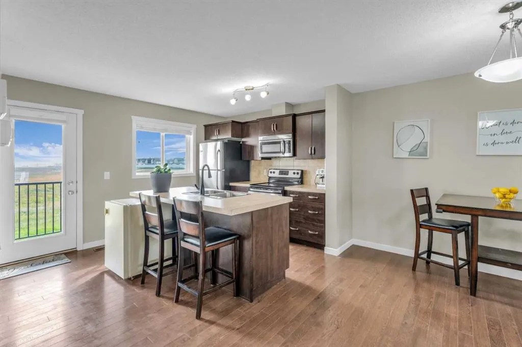 369 Copperpond Landing SE