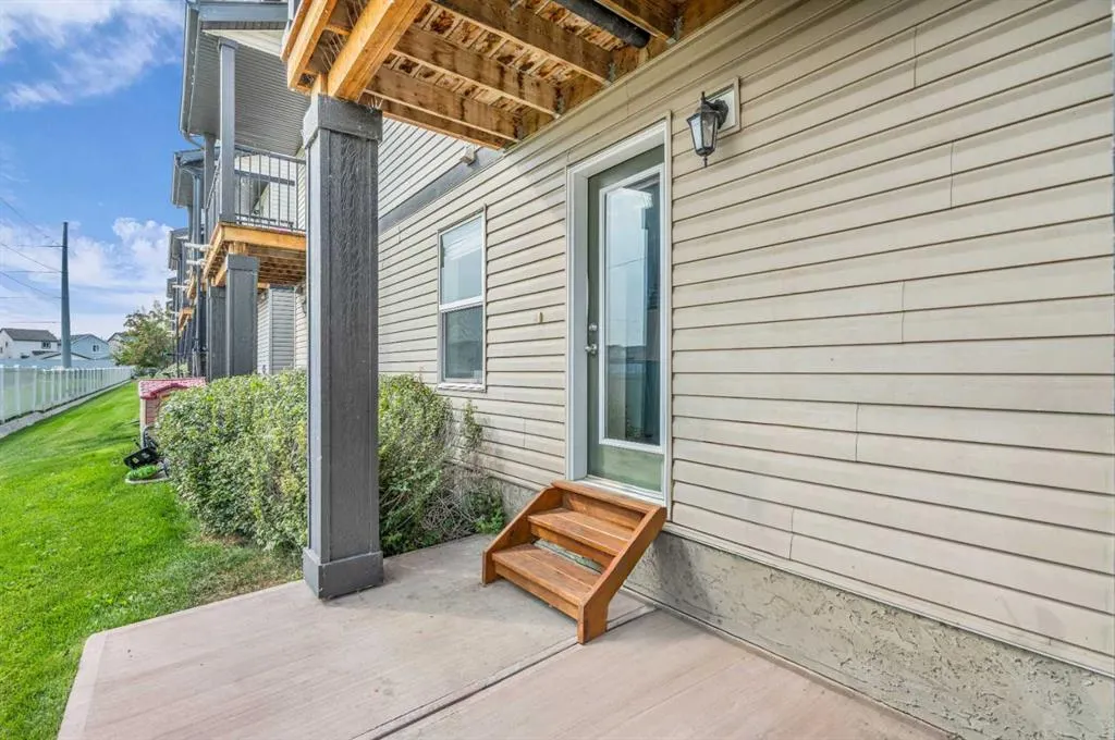 369 Copperpond Landing SE