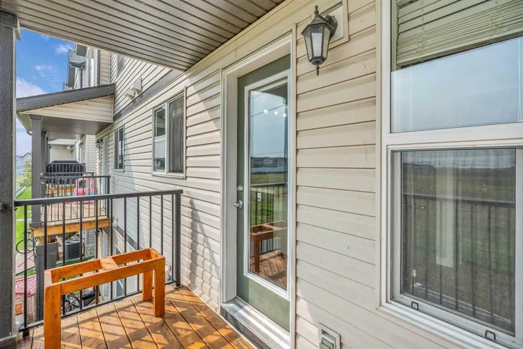 369 Copperpond Landing SE