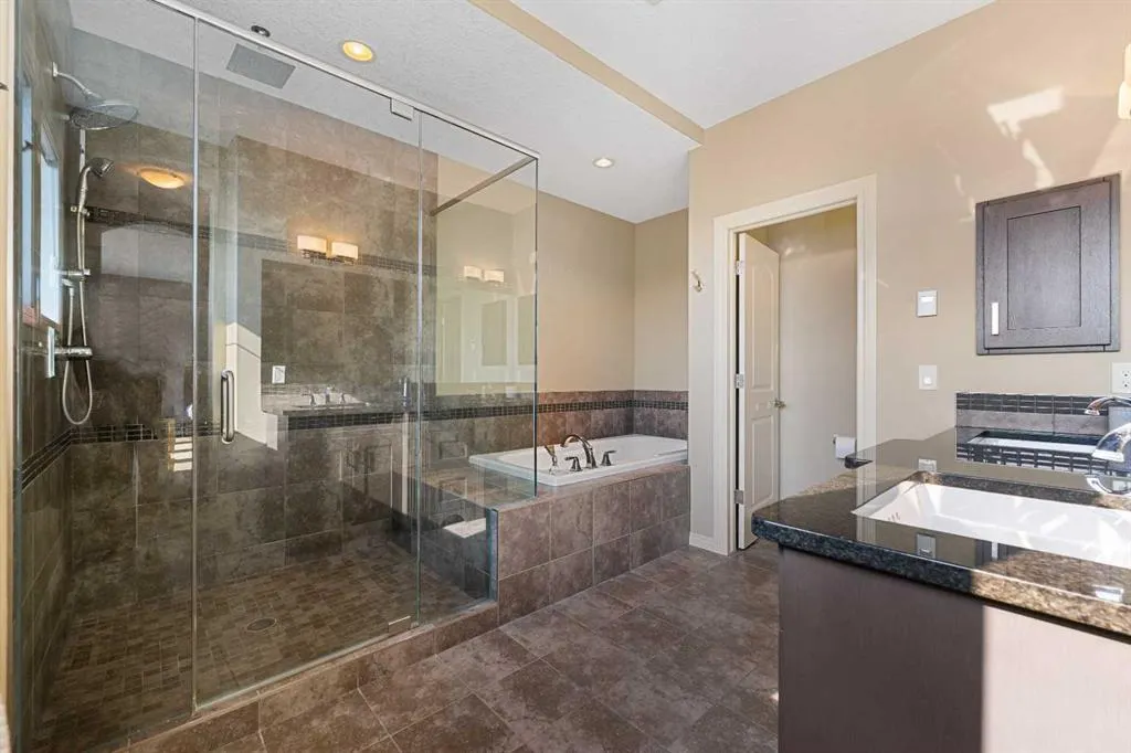 67 Auburn Sound Cove SE