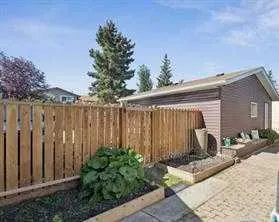 14 Glenhill Crescent
