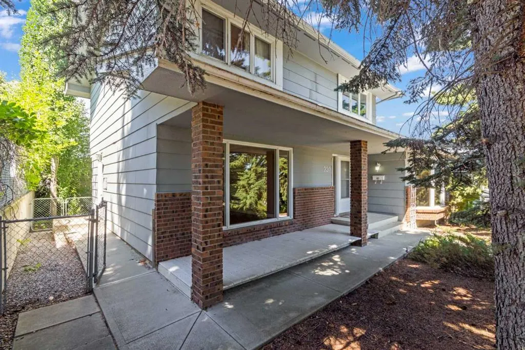 320 Parkridge Way SE