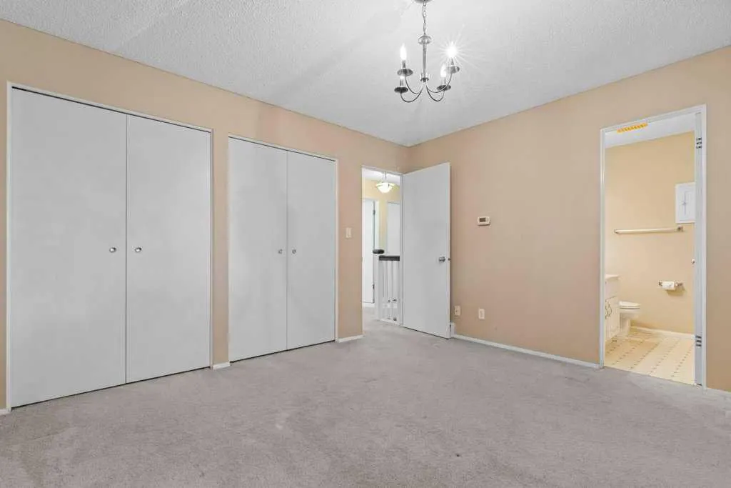 320 Parkridge Way SE