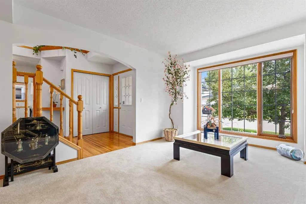 102 Hampstead Close NW