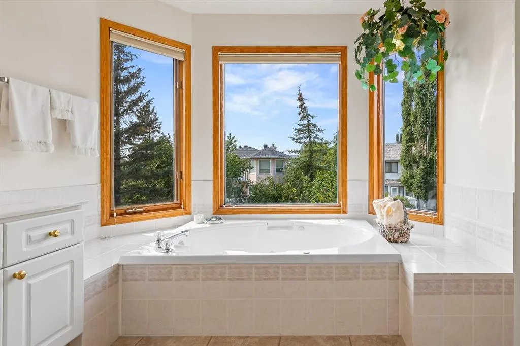 102 Hampstead Close NW