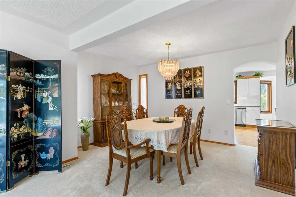102 Hampstead Close NW
