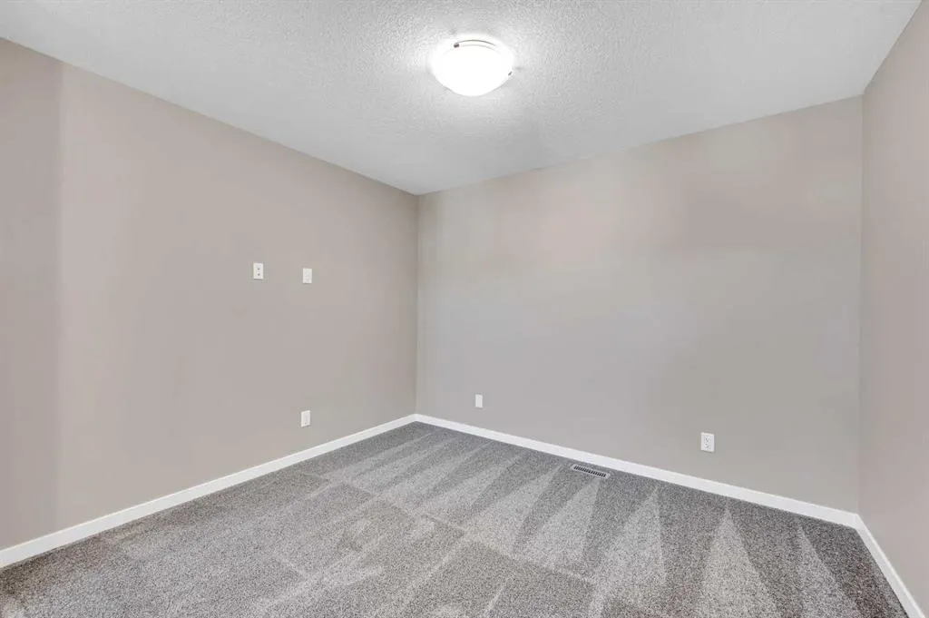 152 Wolf Hollow Manor SE