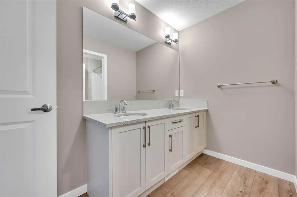 152 Wolf Hollow Manor SE