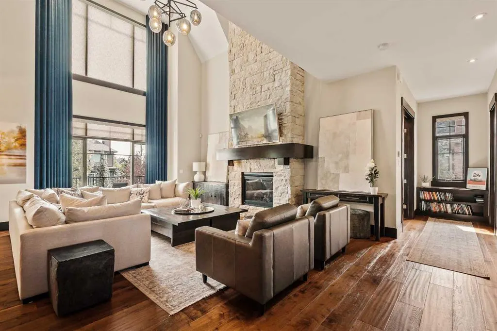 28 Rockwater Way