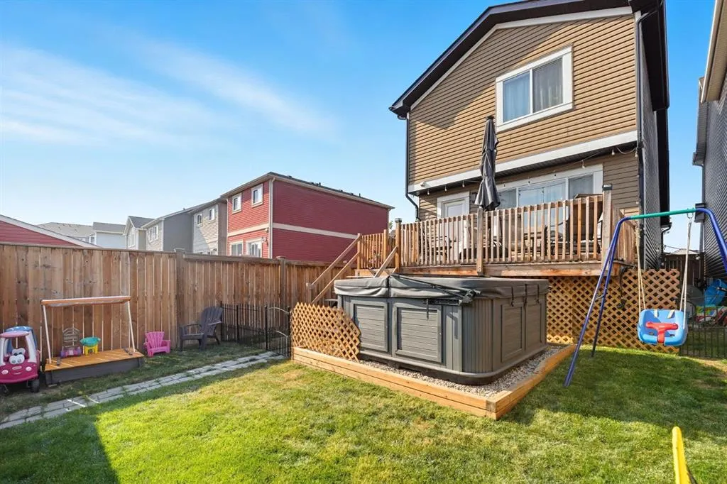 141 Auburn Crest Green SE