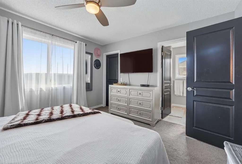 141 Auburn Crest Green SE