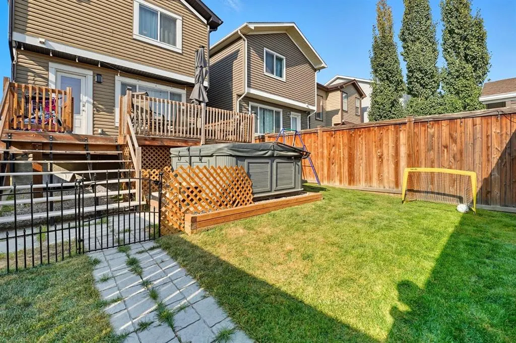 141 Auburn Crest Green SE