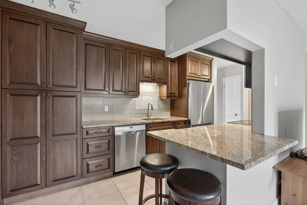 315 Heritage Drive SE, #228