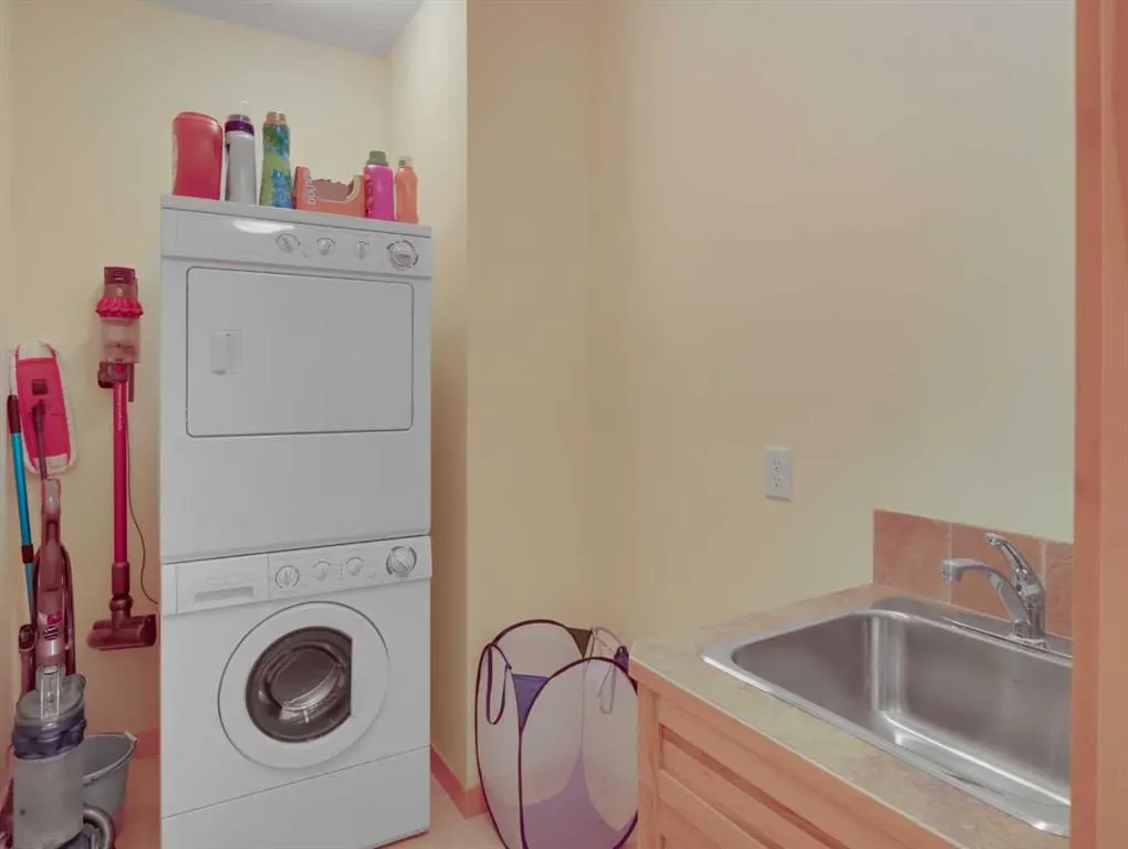 729 4th Street, #2